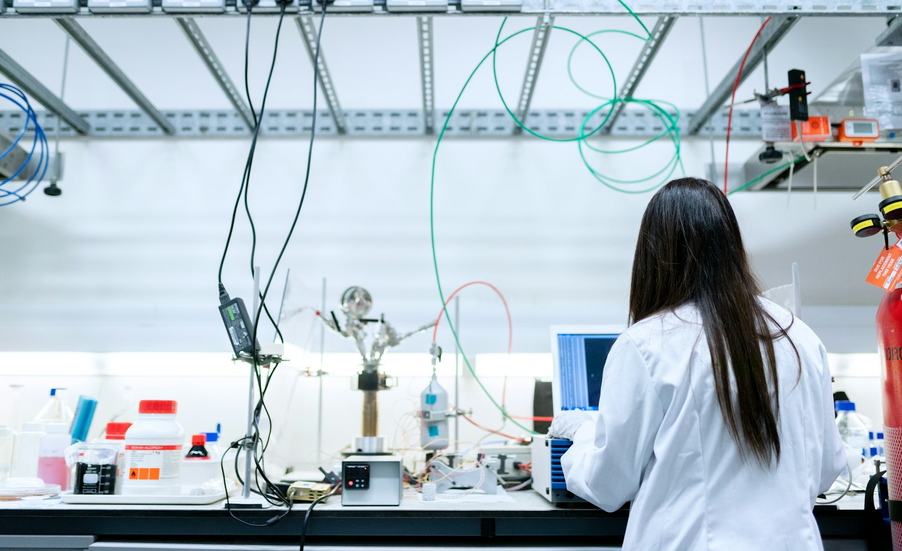 Analytical laboratory bench