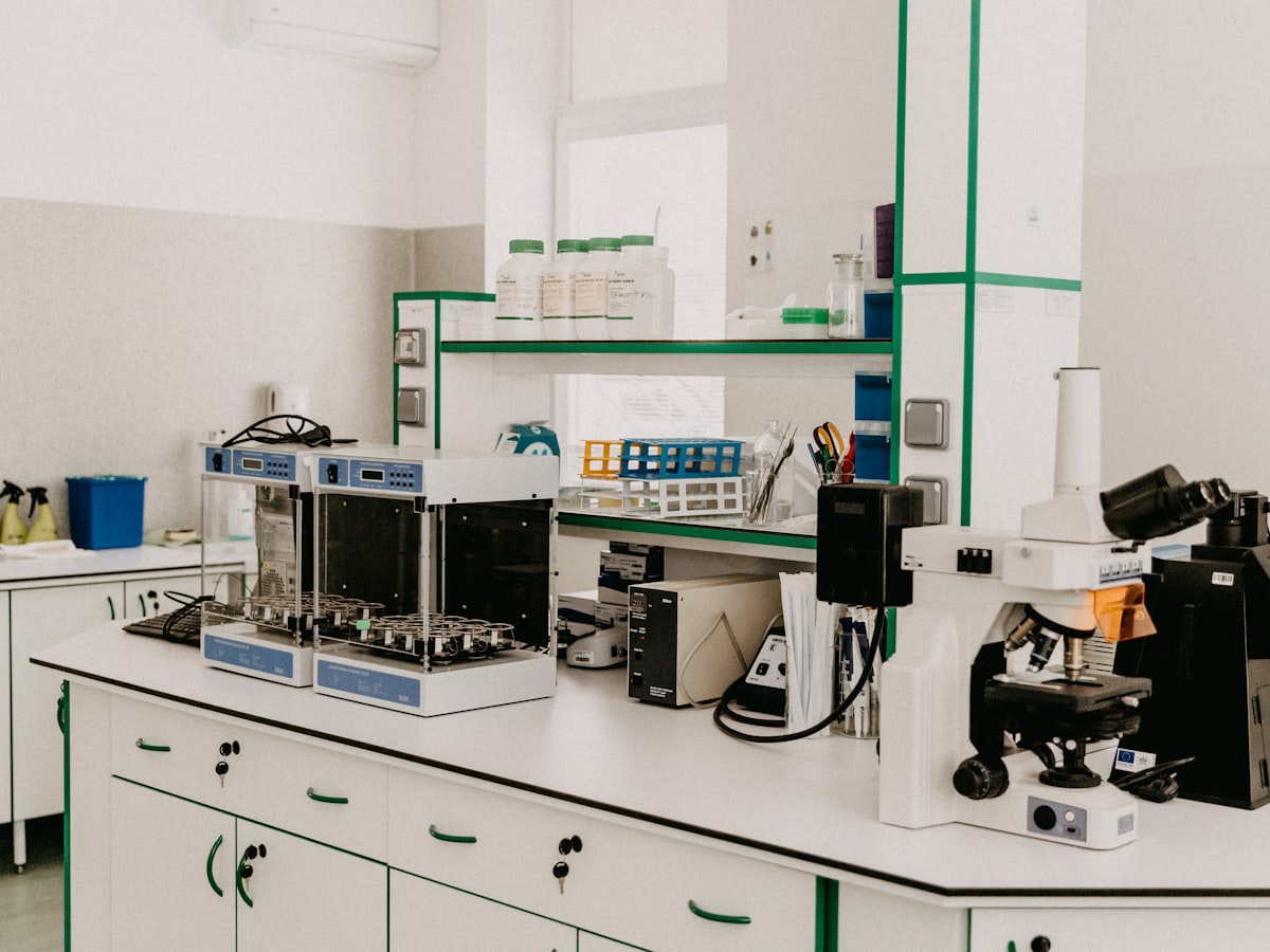 Laboratory bench with sample racks
